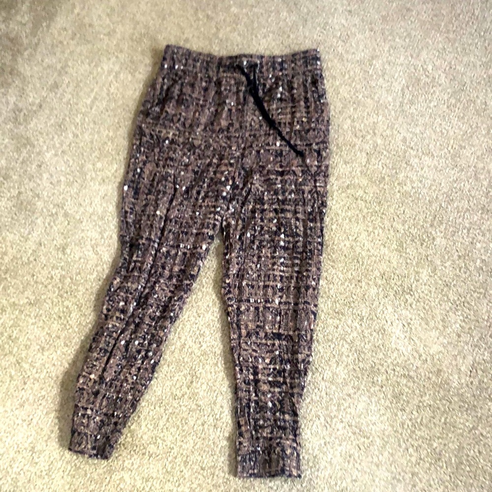 Forever 21 Pattern Relaxed fit jogger pants.
